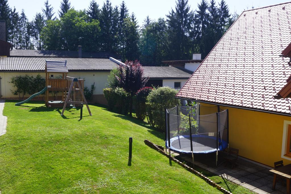 Gasthof Hotel Schmied Arnfels Exterior foto